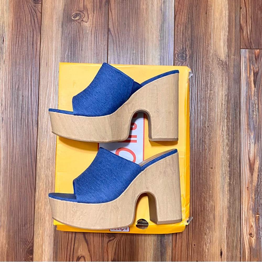 Rouge Women’s Denim High Heel Sandals NWT